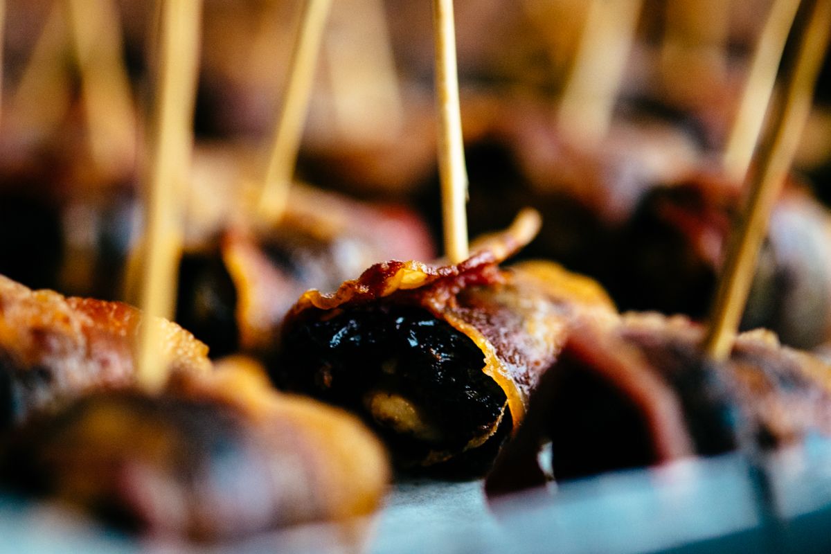 Bachelor Schnitzels with Dried Plums